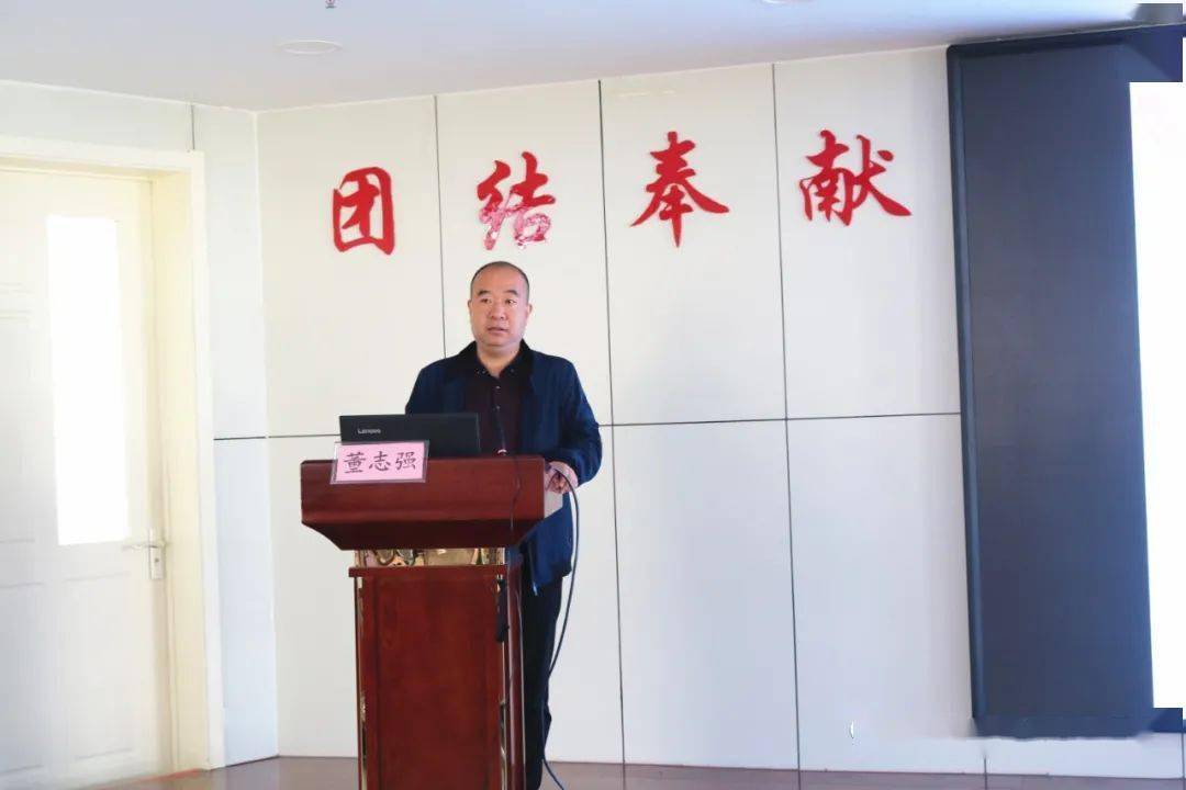 ‘太阳成官网’
市卫健委组织举行母婴宁静治理与助产技术人员培训(图6)